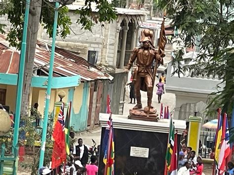 Haïti: le rapatriement d’une statue redonne confiance en l’avenir