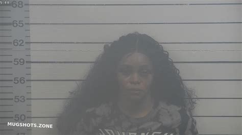 MCDANIEL TONI AKESHIA 10 16 2021 Desoto County Mugshots Zone