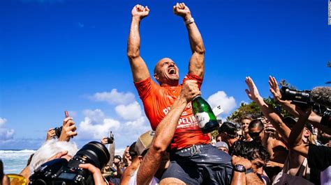 Kelly Slater Surfing Great Wins Billabong Pro Pipeline Days Before His