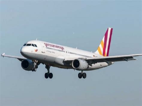 German Airbus A320 Crash Live Blog Flight 4u9525 Crashes In French Alps 150 Feared Dead