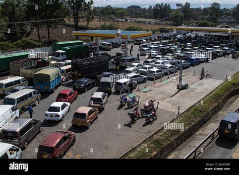 Motorists Queue To Fuel At Shell Gas Station Amidst Biting Fuel