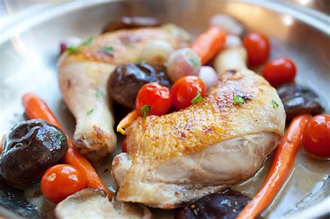 Braised Chicken with Carrot and Mushroom | Easy Delicious Recipes