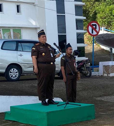 Peringati Hut Persaja Ke Tahun Kejari Mamasa Laksanakan Upacara