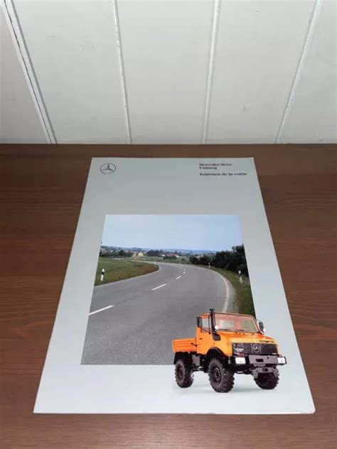 BROCHURE PROSPEKT PROSPECTUS TRACTEUR CAMION UNIMOG VOIERIE Tractor Mb