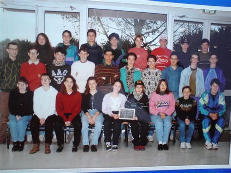 Photo de classe 3ème C de 1992 Collège Raymond Queneau Copains d avant