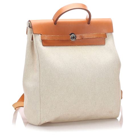 Herm S Sac Dos Hermes En Toile Blanche Herbag Cuir Veau Fa On Poulain