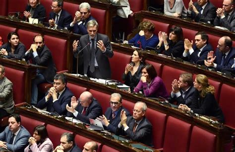 Conte In Aula Pd All Attacco Su Caso Mediterranea Proteste Della Lega