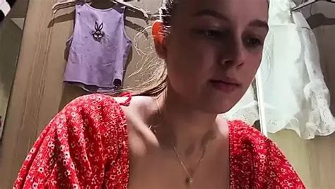 Creampie Pussy Squirting And Fingering In Public Amateur Porn Feat JuiceLussie XHamster