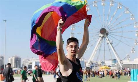 Cantores E P Blico Protestam Contra Cura Gay No Rock In Rio Jornal O Globo