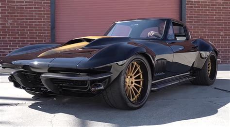 Video The Nighthawk Is A Custom Widebody 427 Powered C2 Corvette With Straight Pipes