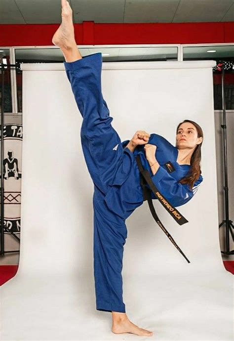 Pin By G M On Indomitable Spirits Karate Martial Arts Female Martial