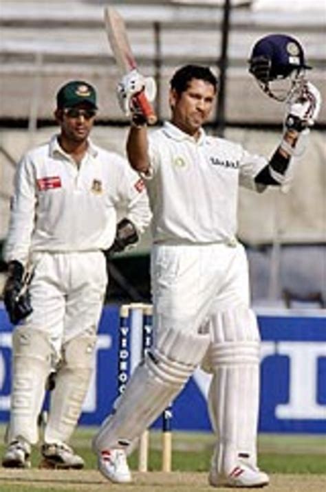 Sachin Tendulkar Acknowledges Applause For His Double Century