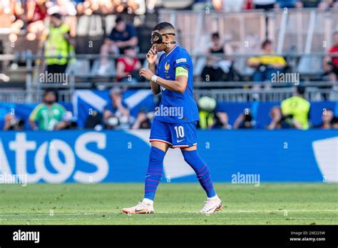 Tor Und Jubel Nach Elfmeter Zum Durch Kylian Mbappe Frankreich