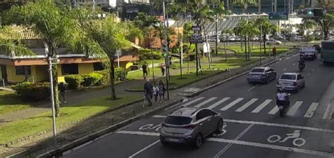 Final De Semana Ter Tr Nsito Alterado Em Salvador