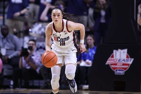 Nika M Hl Becomes Uconns All Time Assists Leader The Uconn Blog