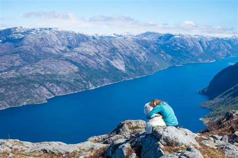 Fra Skåpet til utsiktpunkt Lysefjorden