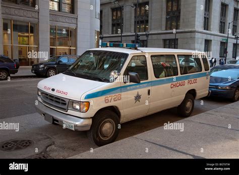 Chicago Police Van Parked In Downtown Chicago Stock Photo Alamy