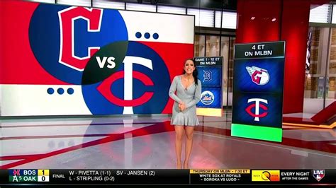 Lauren Shehadi Smoking Hot Legs Strutting In A Flair Mini On Mlb