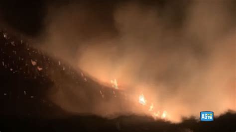 Incendio A Pantelleria Brucia La Zona Di Gadir Case Evacuate E