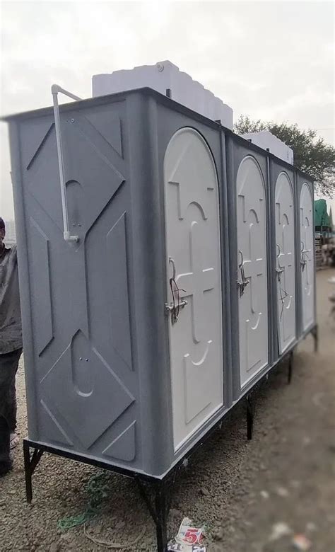 Rectangular Frp Portable Joint Toilet Cabin No Of Compartments In