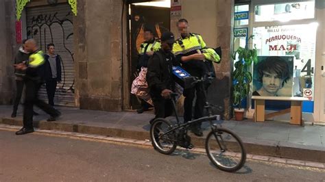 Los vecinos frustran la aparición de otro narcopiso en el Raval