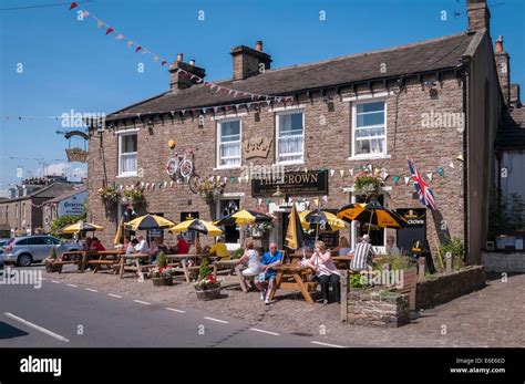 Hawes North Yorkshire England The Crown Public House Stock Photo Alamy