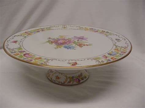 Schumann Empress Dresden Flowers Cake Stand