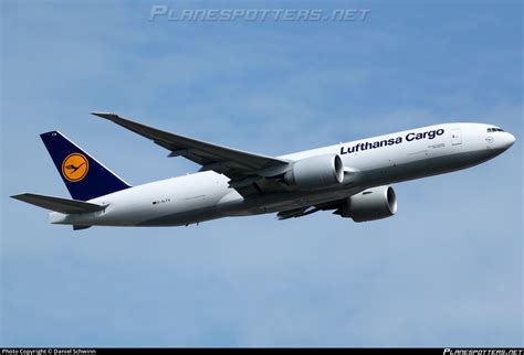 D ALFA Lufthansa Cargo Boeing 777 FBT Photo By Daniel Schwinn ID