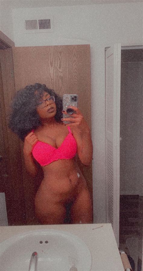 Certified freak 7 days a weekðŸµ Porn Pic