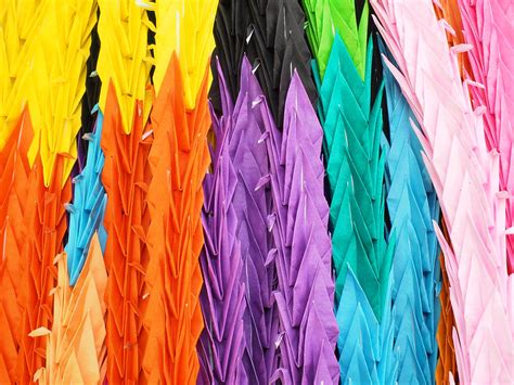 Senbazuru: Thousand Origami Cranes | KCP International