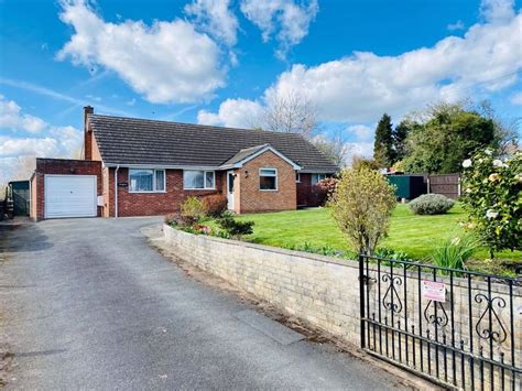 3 Bedroom Property Sold Stc Old School Lane Hereford