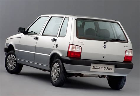 Fiat Uno Mille dez anos de sucesso e evolução fotos