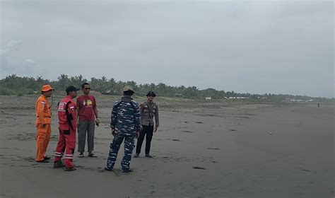 Tim SAR Gabungan Terus Lakukan Pencarian 2 Orang Pemburu Keong Terseret