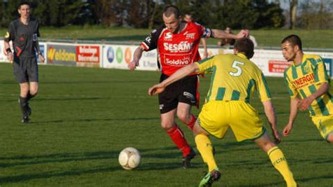 Foot Laurent H Bras T Moin Privil Gi Du Derby Et De La Rivalit