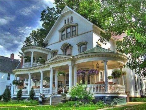 Dream House Victorian Style Homes Victorian Mansions Victorian Porch