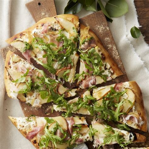 Pear Prosciutto And Goat Cheese Pizza With Arugula Recipe Summer Recipes Dinner Goat