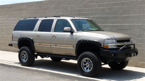 2005 Chevy Suburban 2500 4x4 81l V8 Slt Autoride Florida Truck