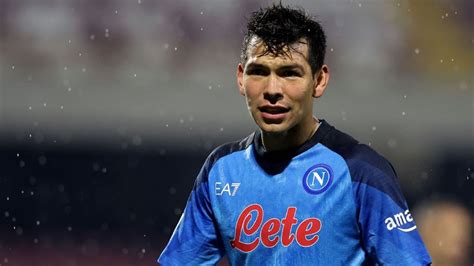 Hirving Lozano está cerca de dejar el Napoli por el Al Ahli Hoy Fut