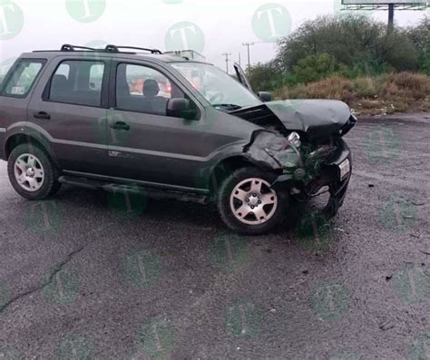 Conductor queda lesionado tras chocar contra tráiler