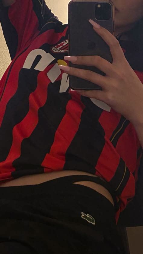 Juliette Pastore Woman Crush Everyday Vintage Football Shirts Short Blonde Pixie