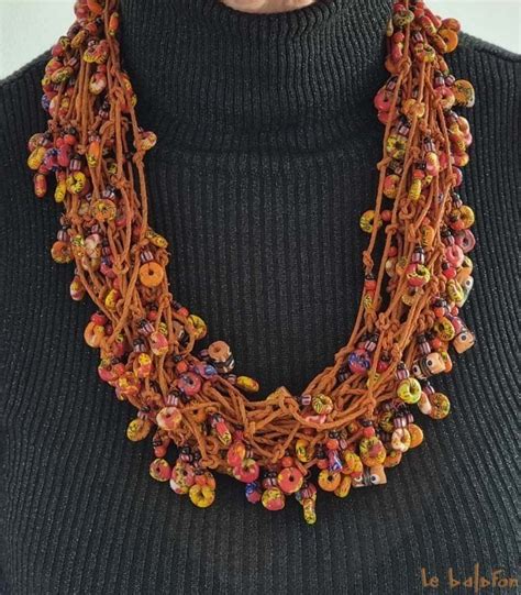 Collier Africain Multi Rangs En Cuir Et Perles De Verre