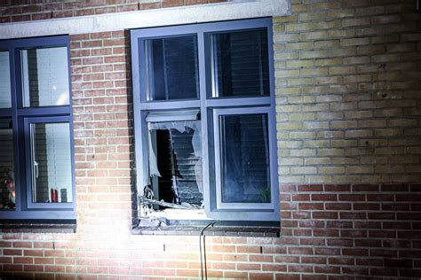 Schade Na Explosie Bij Woning Aan De Tielstraat In Amsterdam