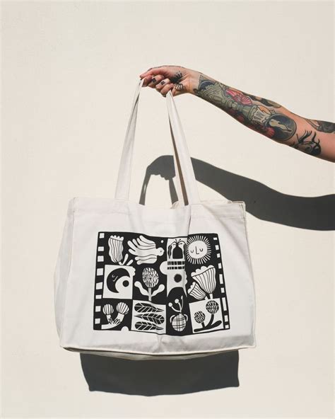 Sacs Tote Bags Handpainted Tote Bags Bag Illustration Eco Bag Moon