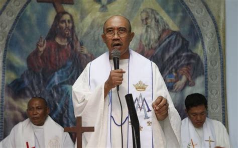 In Catholic Philippines Father Priests Seek Papal Blessing