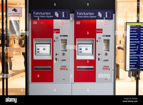 Fahrkartenautomat Fotos und Bildmaterial in hoher Auflösung Alamy