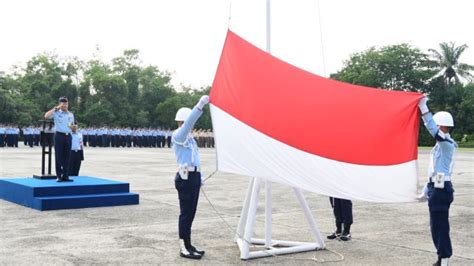 Dawing Udara Pimpin Upacara Bendera Mingguan Siletperistiwa