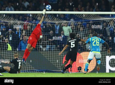 Ssc Napoli Paris Saint Germain Uefa Champions League Group C