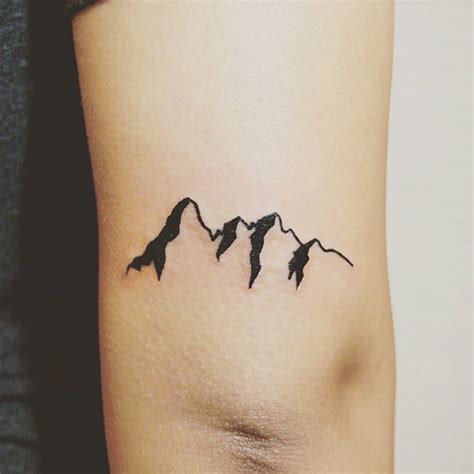 30 Tatouages Discrets Minimalistes 2Tout2Rien