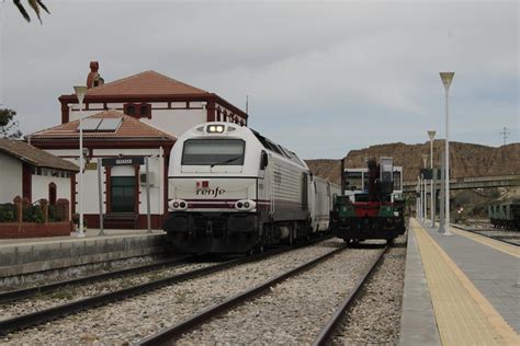 Movimiento En Guadix La De Renfe Realiza La Habi Flickr