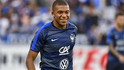 Psg Kylian Mbapp A Tout Pour Devenir Ballon Dor Le Sport